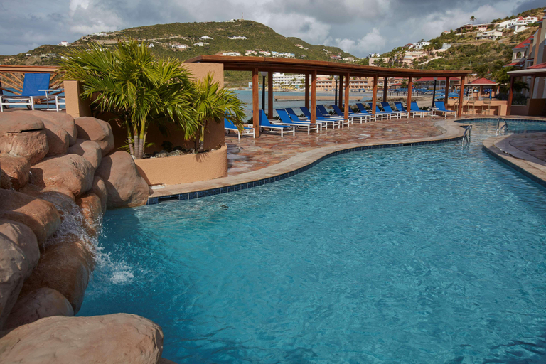 Sport & Beauty 4, Divi Little Bay