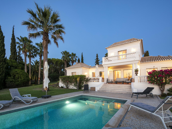 3, Romantic 3-bedroom villa near Carvoeiro, Lagoa