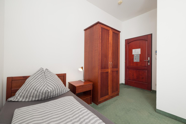 Bedroom 2, Pension San Francisco, Wien