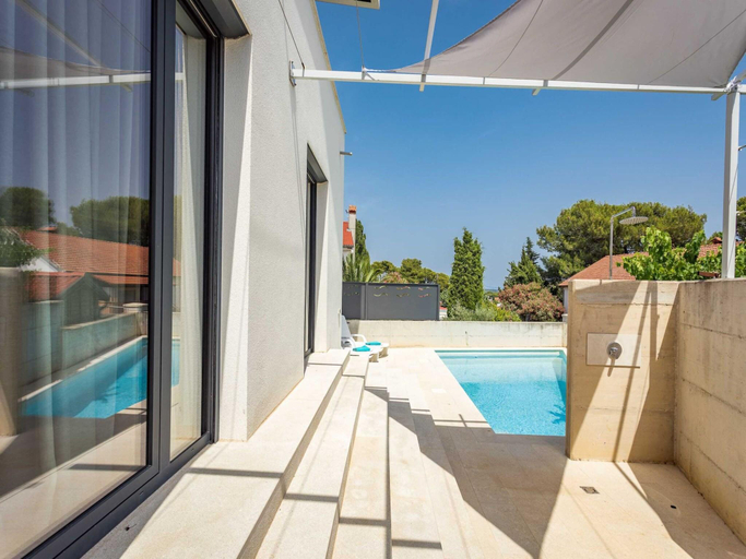 5, Gorgeous sea view villa in Premantura, Pula