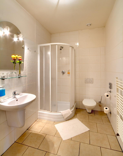 Bathroom 4, Hotel Seifert, Praha 8