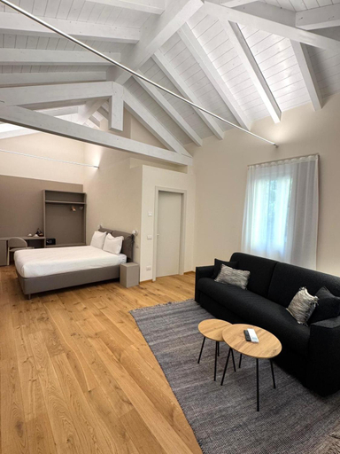 3, Ca del Borgo, Varese