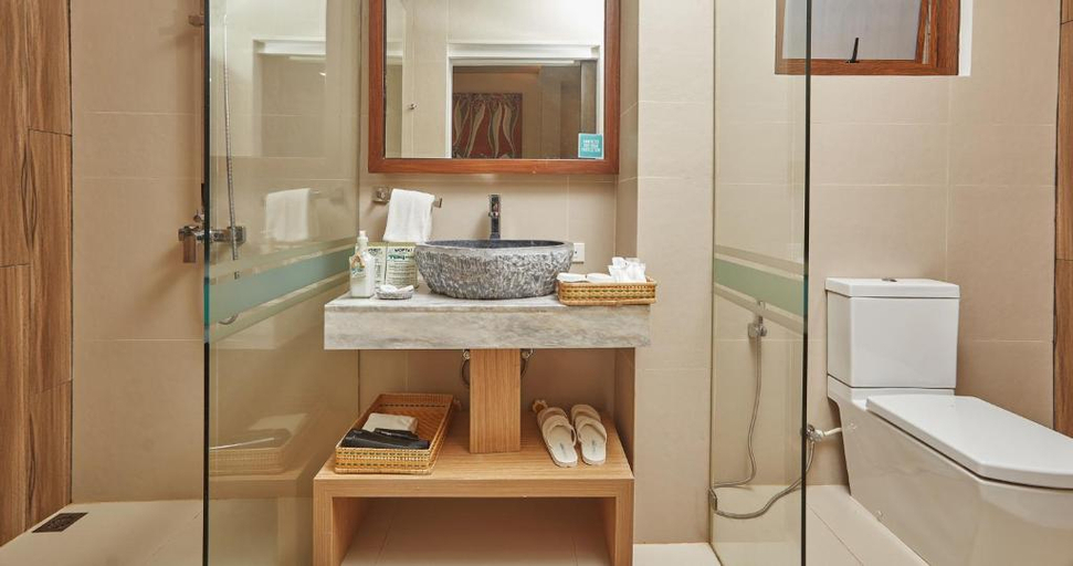 Bathroom 5, TAG Resort, Coron