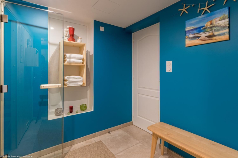 Bathroom 3, Chambre Rambouillet, Au Domaine du Cerf, Haute-Saône
