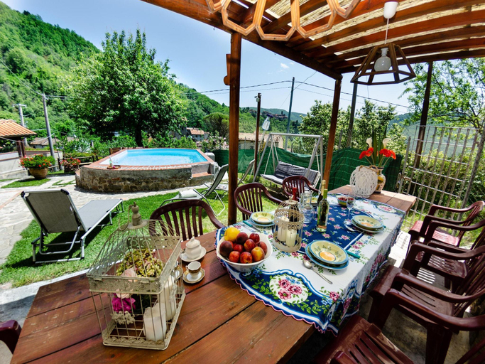 2, Cottage in San Marcello with Pool and Charm, Pistoia