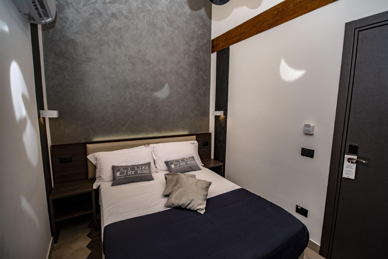 Bedroom 2, Alterego B&B, Messina