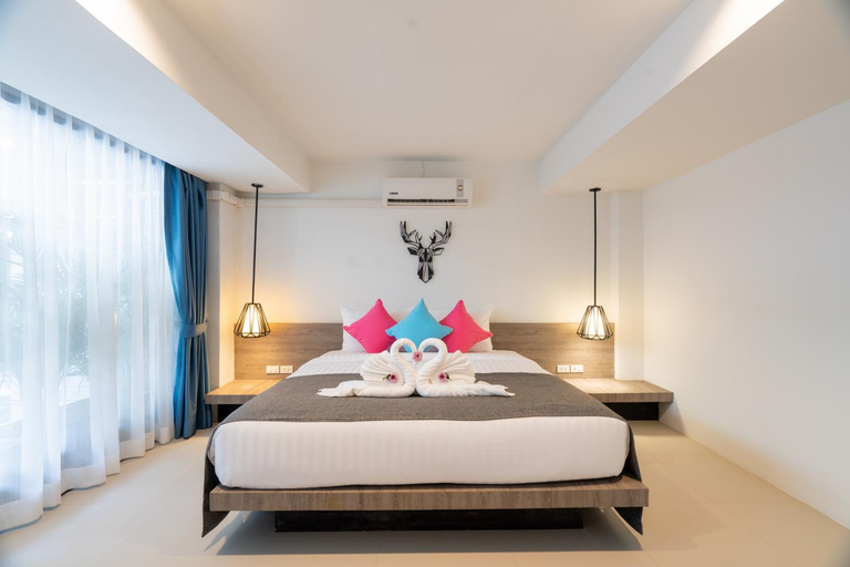 bedroom 8