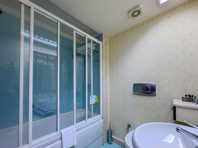Bathroom 4, Melas Holiday Village, Manavgat