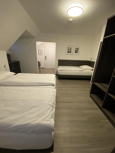 Bedroom 2, KM Hotel Murtal, Murtal