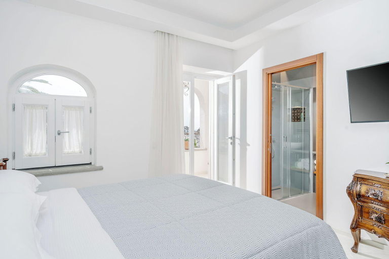 Bedroom 3, Le Cavottole Resort, Napoli
