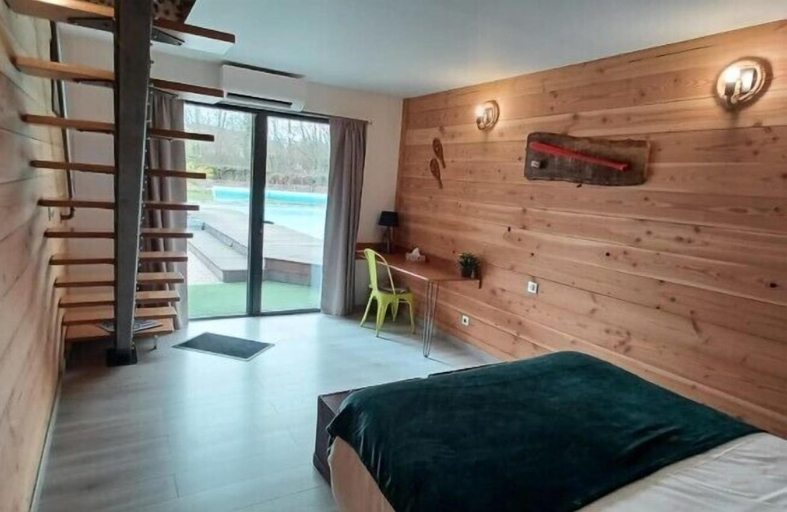 Bedroom 5, Au Petit Pressoir, Saône-et-Loire