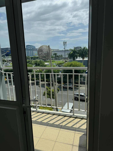 Balcony/terrace 3, Scandi-Inspired Pasay Apartment for Rent - Entire House with Balcony facing MOA, Pasay City