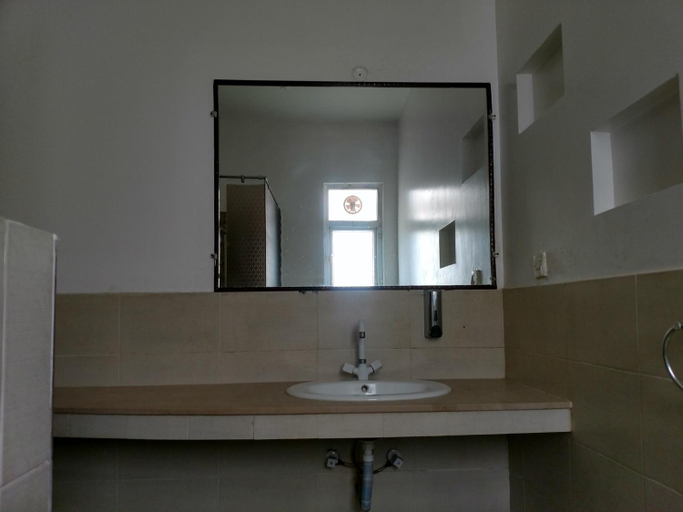 Bathroom 3, Comfort Inn Hotel Peshawar, Zhob