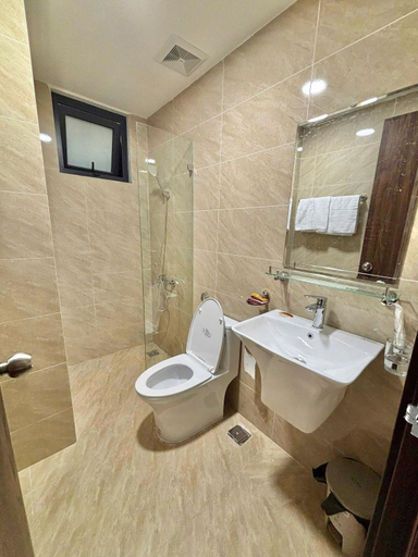 Bathroom 3, Asahi Luxstay - Apartment Luxcity Cam Pha, Cẩm Phả