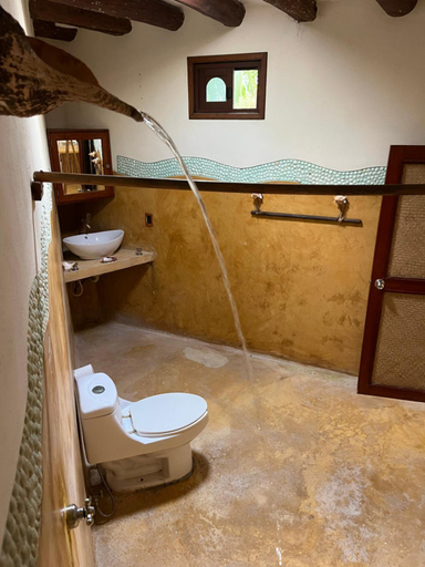 Bathroom 4, Marvin Suites, Lázaro Cárdenas