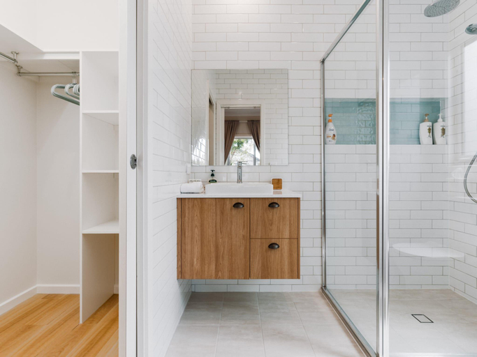 Bathroom 3, Exquisitely Spacious 3-Bed Home, Canberra