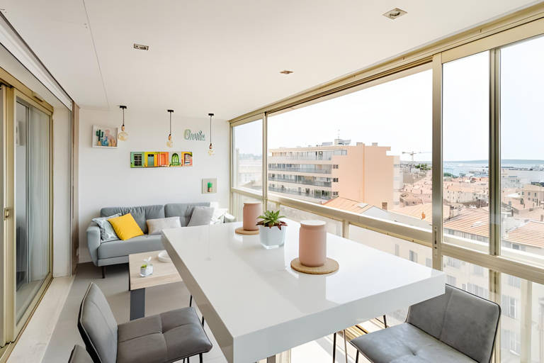 3, Admire Panoramic Ocean Views Thru Walls of Windows, Alpes-Maritimes