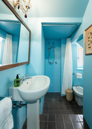 Bathroom 3, Villa Angela, Florence
