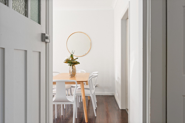 Separate living room 5, Bright 3-Bed Apartment Near Coogee Beach, Sydney