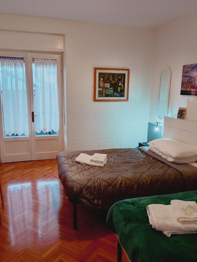 Bedroom 3, B&B RINGAT, Trento