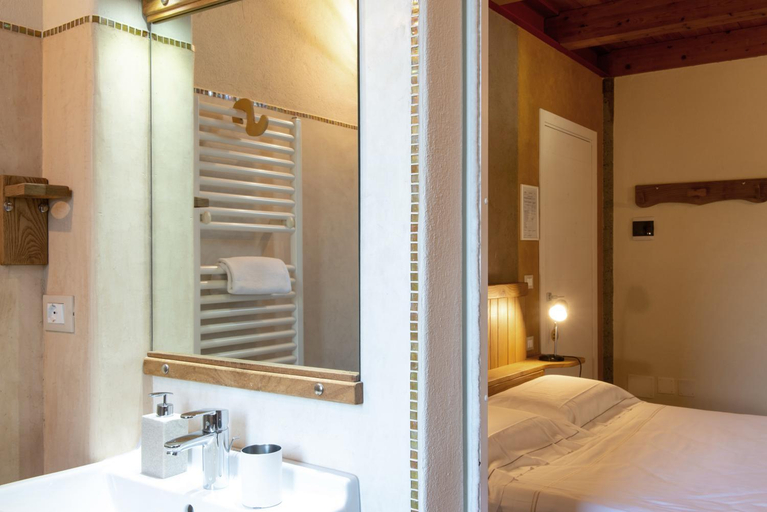Bedroom, Alpuntogiusto, Cuneo