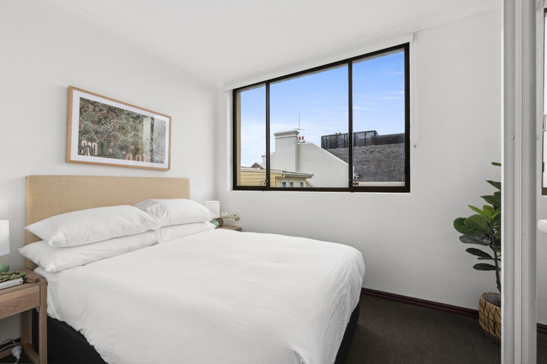 Others 5, Bright Spacious Surry Hills Apartment, Sydney