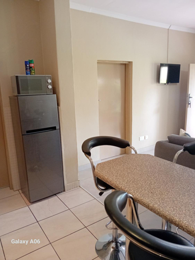 Bedroom 2, Victoria Apartments, Livingstone