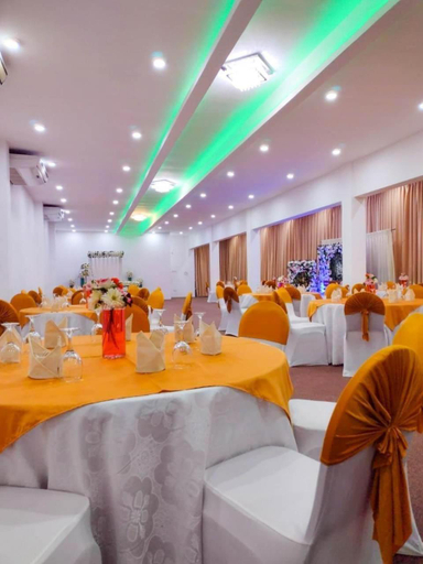Food & Drinks 4, Athkandura Hotel, Palugaswewa