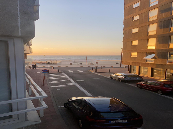 3, Apartment in Het Zoute Near the Beach, West-Vlaanderen