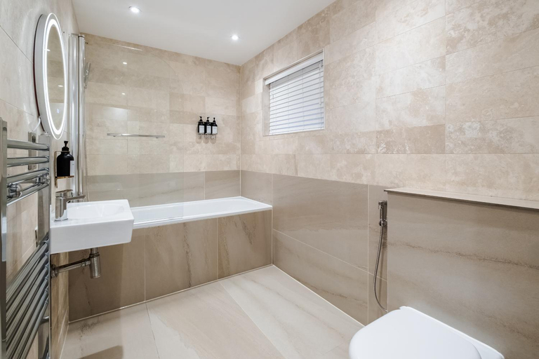 Bathroom 3, Marble Arch Serviced Apartments, London