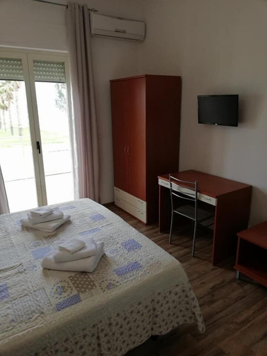 Bedroom 5, B&B Altamarea, Cosenza