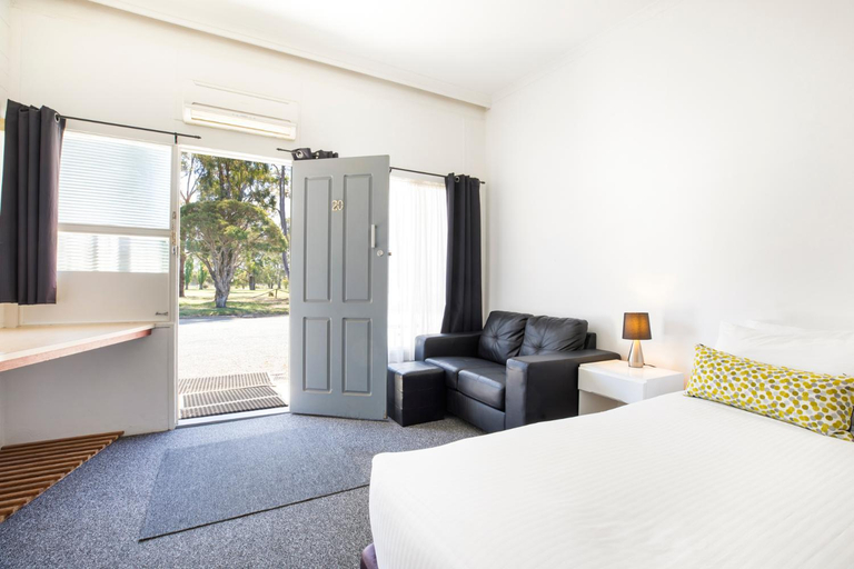 Bedroom 3, Ship Inn Motel Yarram, Wellington - Alberton