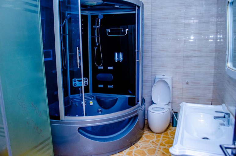 Bathroom 3, Crispan Suites and Event Centre, Jos, Jos North
