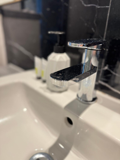 Bathroom 5, Victoria Home Suites Kuala Lumpur, Kuala Lumpur