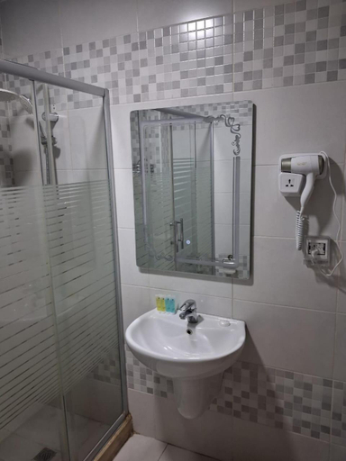 Bathroom 2, Beirut Hotel 1, Amman
