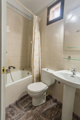 Bathroom 3, Hostal Sant Miquel, Lleida