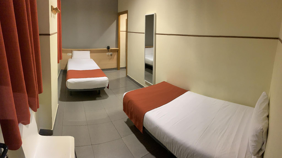 Bedroom 2, Hostal "La Terrassa", Barcelona