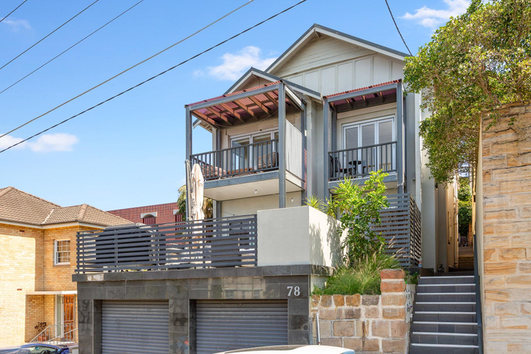 Exterior view, Bright 3-Bed Apartment Near Coogee Beach, Sydney