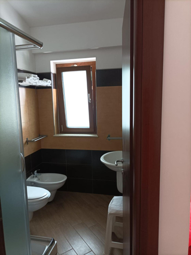 Bathroom 3, B & B IL TRATTURO, Isernia