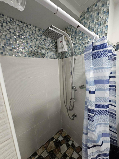 Bathroom 3, Sea Residences, Pasay City