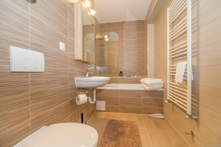 Bathroom 2, Armony, Brasov