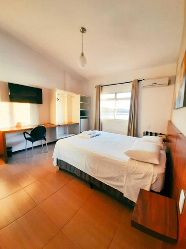Bedroom 3, Cyrilo's Palace Hotel, Capitólio