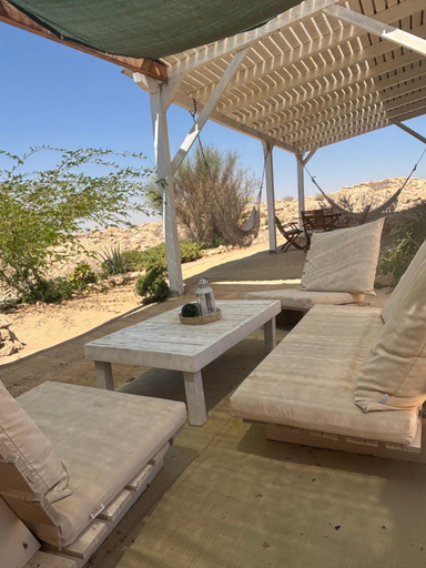 Others 3, Hamitzpa- Desert Hosting in Ezuz