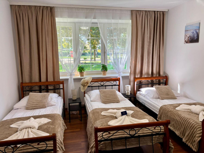 Bedroom, Great Polonia Beach & Molo, Puck