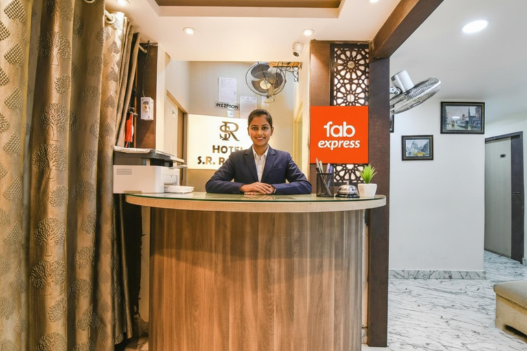 Others 5, Via SR Royale, Kolkata