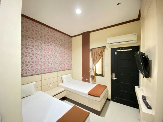 Bedroom 3, Lily Guest House Syariah RedPartner, Malang