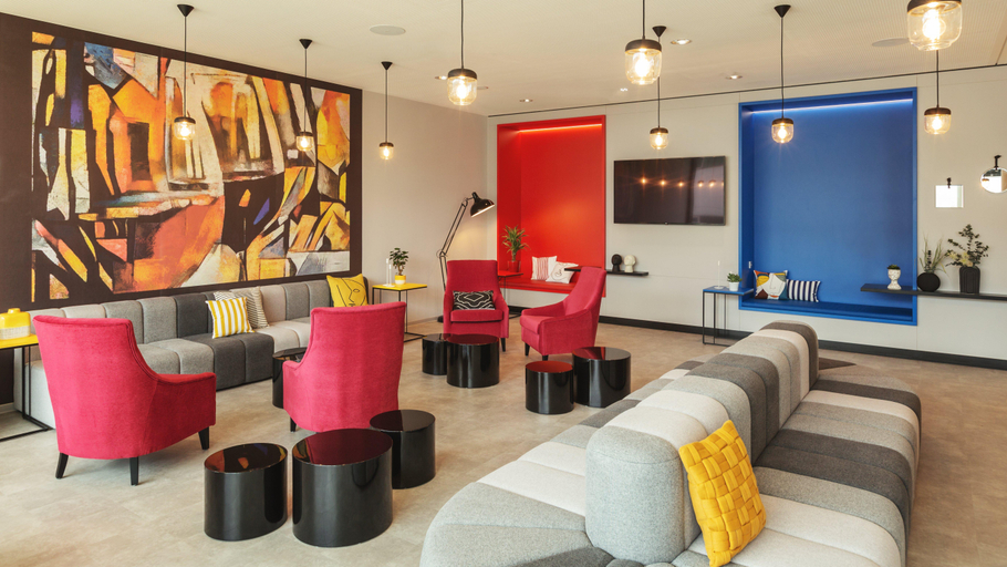 Public Area 2, Holiday Inn - the niu, Form Stuttgart Feuerbach, Stuttgart