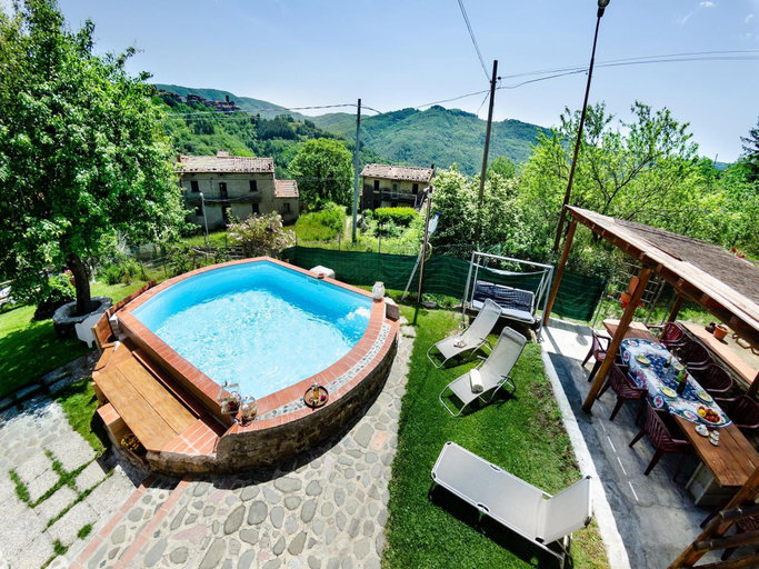 4, Cottage in San Marcello with Pool and Charm, Pistoia