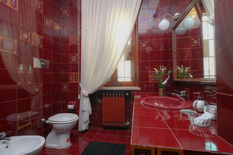 Bathroom 5, Vitti's Home Verona, Verona