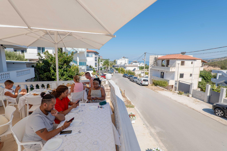Others 5, Vila Eduart, Sarandës